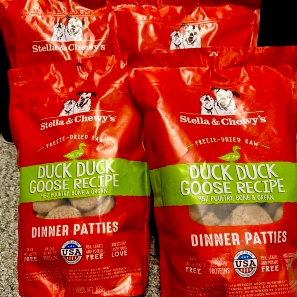 Stella & Chewy's Duck Duck Goose Dinner Patties Freeze-Dried Raw Dog Food, 100oz
